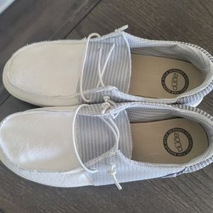 Brand new womans wendy hey dudes